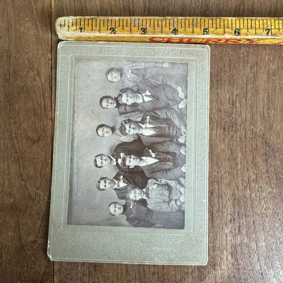 Antique Studio Portrait Group‎ of Young Adults Cabinet Card Photograph - Picture 9 of 9